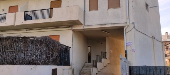 Apartamento de 3 habitaciónes en Rodi Garganico, Italy No. 35420 2