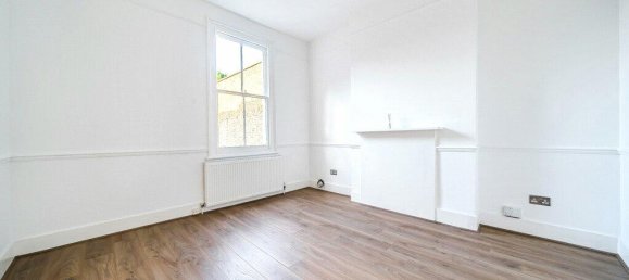 2 bedrooms Apartment in London, United Kingdom No. 7684 9
