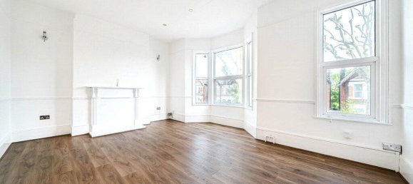 2 bedrooms Apartment in London, United Kingdom No. 7684 5