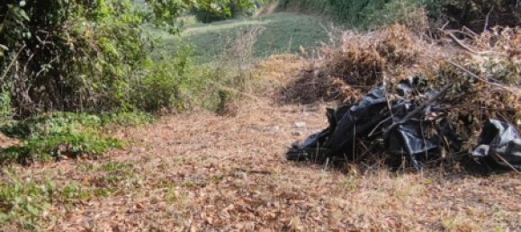 Дом с 2 комнатами в Бриттоли, Италия № 185174 21