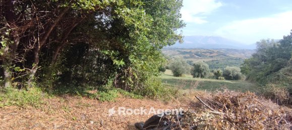 Дом с 2 комнатами в Бриттоли, Италия № 185174 14