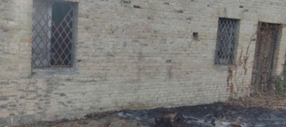 Дом с 2 комнатами в Бриттоли, Италия № 185174 25