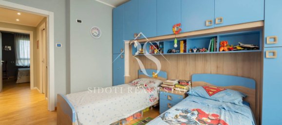 Квартира с 3 спальнями в Пьольтелло, Италия № 2574 35