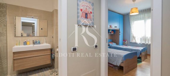 Квартира с 3 спальнями в Пьольтелло, Италия № 2574 36