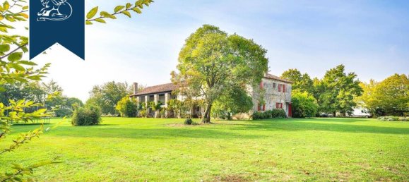 900m² Commercial property in Roncade, Italy No. 57741 3