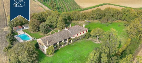 900m² Commercial property in Roncade, Italy No. 57741 6