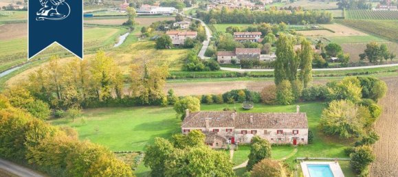 900m² Commercial property in Roncade, Italy No. 57741 8