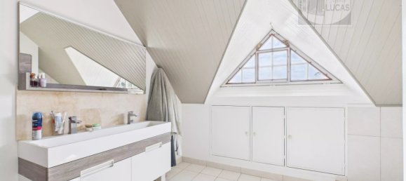 Casa de 6 dormitorios en Verrieres-le-Buisson, France No. 347400 12