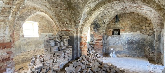 Дом с 5 комнатами в Пенне, Италия № 79938 8