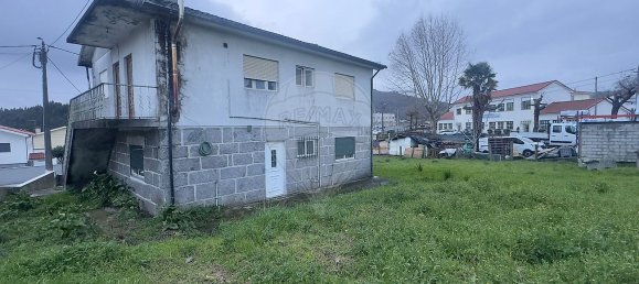 3 bedrooms House in Brito, Portugal No. 41725 2