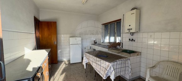 3 bedrooms House in Brito, Portugal No. 41725 3