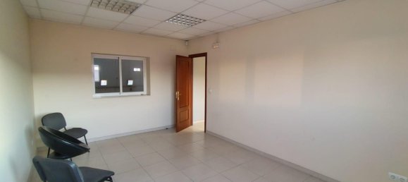 Lagerhaus in Aldeamayor de San Martin, Spain 675m², Nr. 150071 6