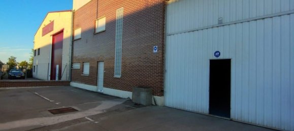 Lagerhaus in Aldeamayor de San Martin, Spain 675m², Nr. 150071 19