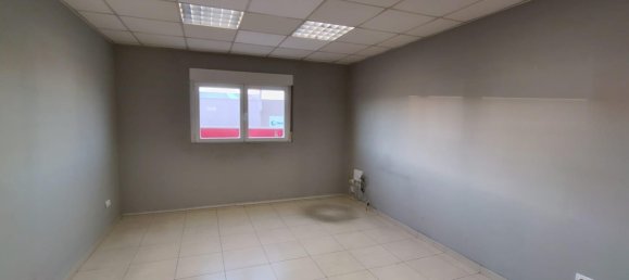 Lagerhaus in Aldeamayor de San Martin, Spain 675m², Nr. 150071 8