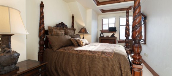 3 bedrooms Cafe / restaurant in Avon, USA No. 57 17