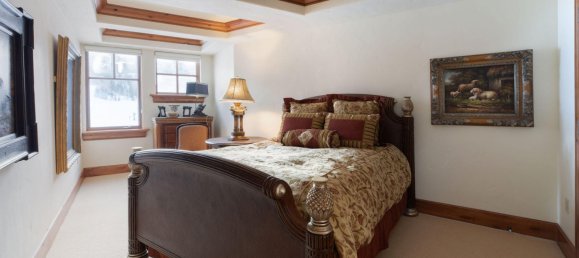 3 bedrooms Cafe / restaurant in Avon, USA No. 57 18