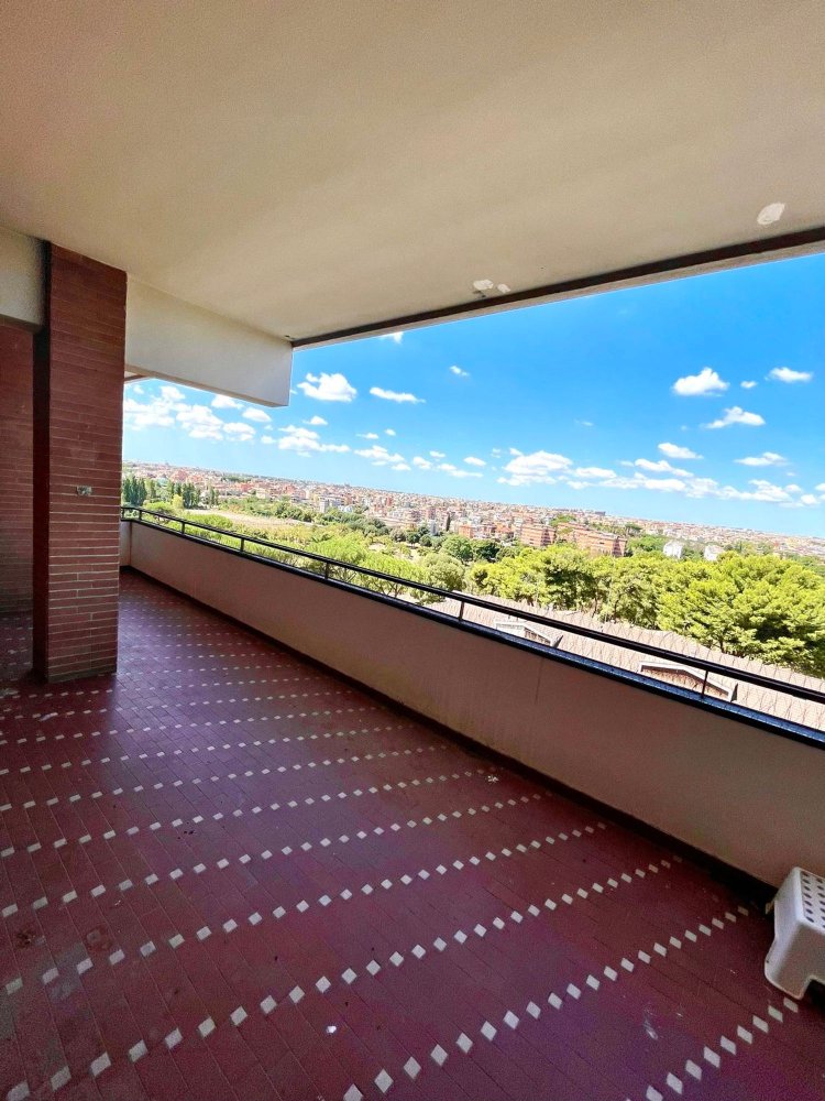 5 rooms Penthouse in Rome, Italy No. 273771