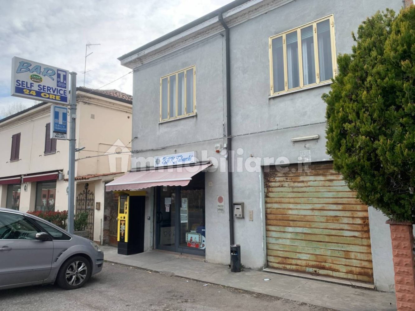 Дом с 5 спальнями в Феррара, Италия № 292657