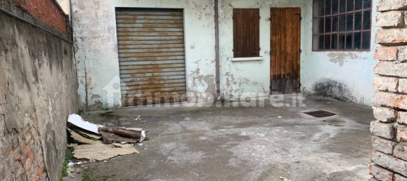 Дом с 5 спальнями в Феррара, Италия № 292657 21