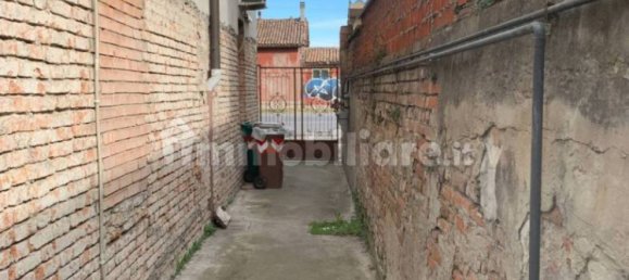 Дом с 5 спальнями в Феррара, Италия № 292657 20