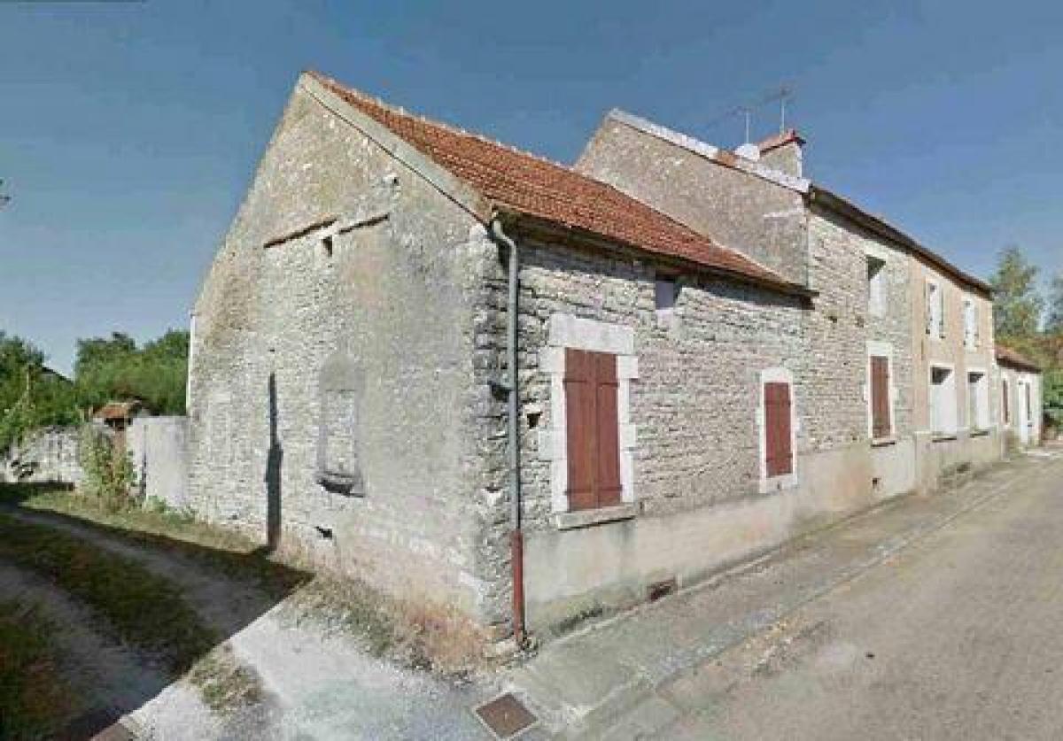 5 bedrooms House in Noyers, France No. 10706