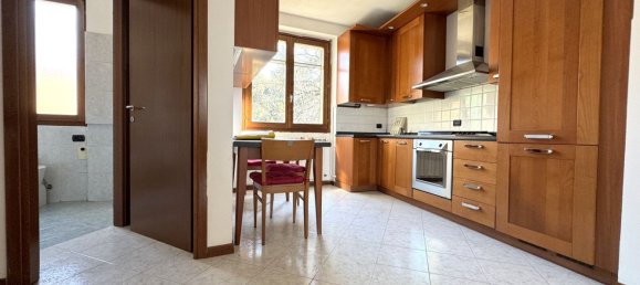 2 rooms Apartment in Carugate, Italy No. 59660 2