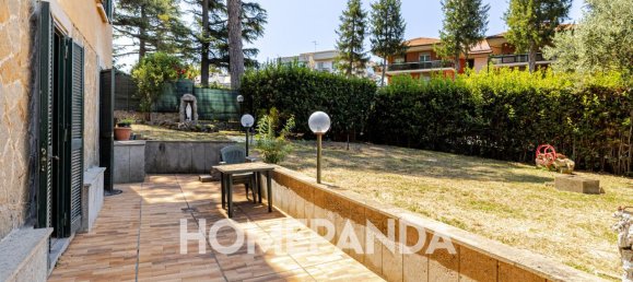 9-salle Appartement à Grottaferrata, Italy No. 306355 9