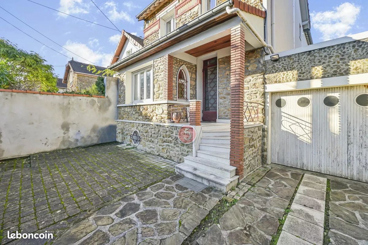 5 bedrooms House in Villemomble, France No. 326042