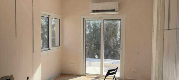 4 bedrooms Commercial property in Agios Athanasios, Cyprus No. 19957 9