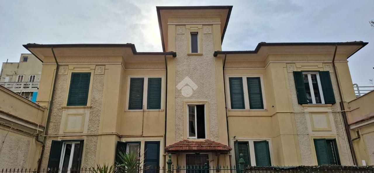 3غرفة شقة في Rome, Italy رقم 9293