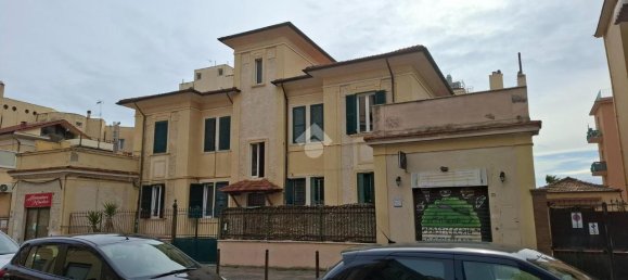 Apartamento de 3 divisões em Rome, Italy N.º 9293 2