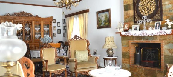 5 bedrooms Villa in Keratea, Greece No. 6780 3