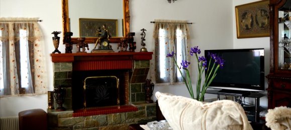 5 bedrooms Villa in Keratea, Greece No. 6780 2