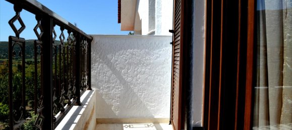 5 bedrooms Villa in Keratea, Greece No. 6780 10