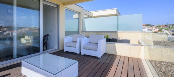 3 bedrooms House in Vila Nova de Gaia, Portugal No. 111146 2