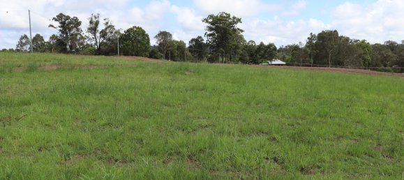 4003m² Land in Veteran, Australia No. 1053 4