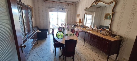 4 rooms Apartment in Naples, Italy No. 114739 7