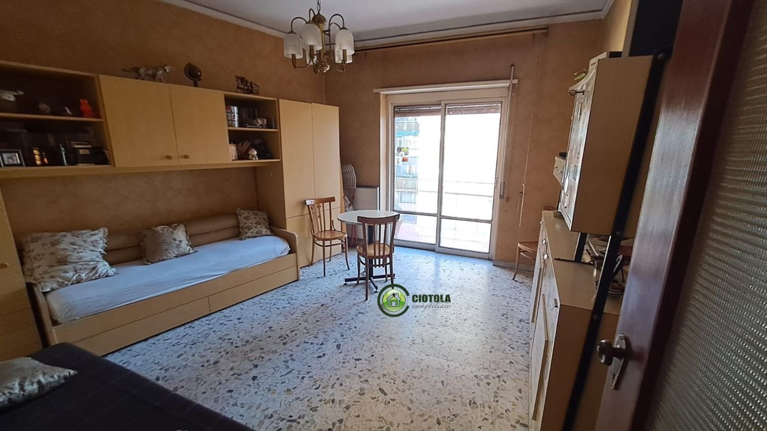 4 rooms Apartment in Naples, Italy No. 114739