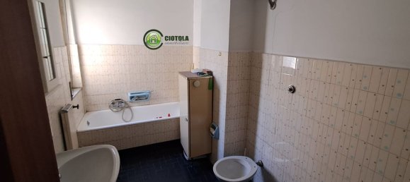 4 rooms Apartment in Naples, Italy No. 114739 3