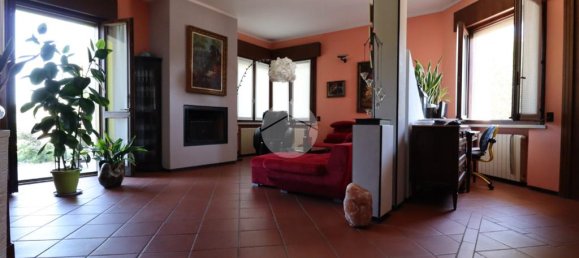 3 bedrooms Villa in Mantua, Italy No. 287075 6