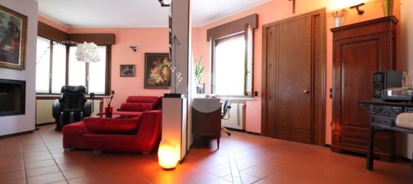 3 bedrooms Villa in Mantua, Italy No. 287075 11