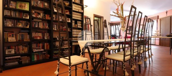 3 bedrooms Villa in Mantua, Italy No. 287075 9