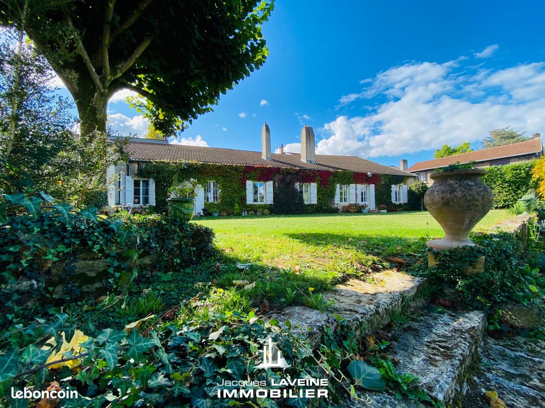 3 Schlafzimmer Schlösser in Metz, France, Nr. 228616