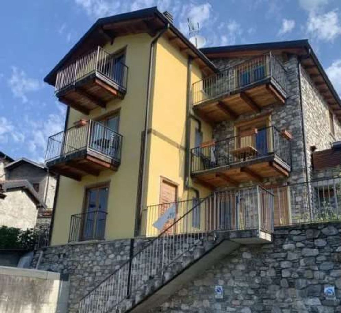 3 rooms Apartment in Sorico, Italy No. 6855