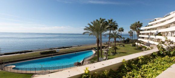 Apartamento de 3 dormitorios en Estepona, Spain No. 136673 17