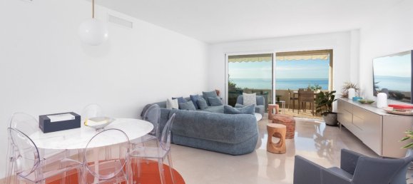 Apartamento de 3 dormitorios en Estepona, Spain No. 136673 8