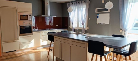 Дом с 4 комнатами в Сент, Франция № 101910 17