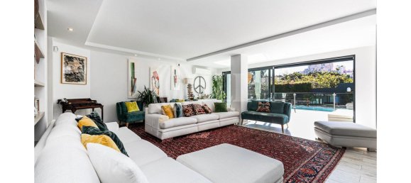 6 bedrooms Villa in Cascais, Portugal No. 170866 3