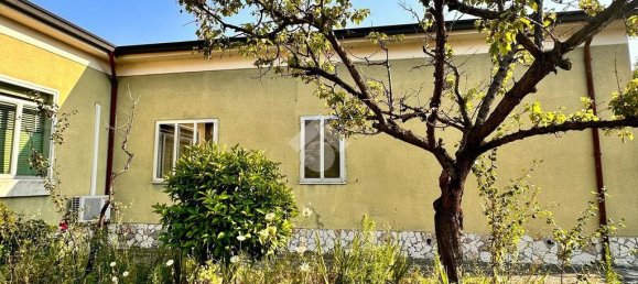 Villa de 4 dormitorios en Brescia, Italy No. 188170 4