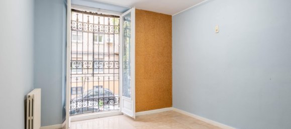 4 bedrooms Apartment in Zaragoza, Spain No. 61382 13